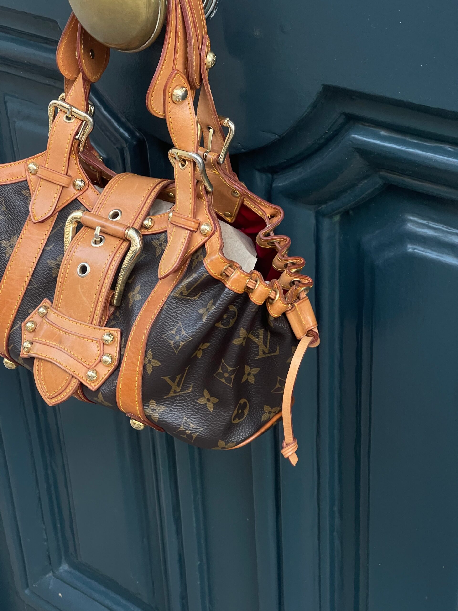Louis Vuitton – sac Theda monogramme PM