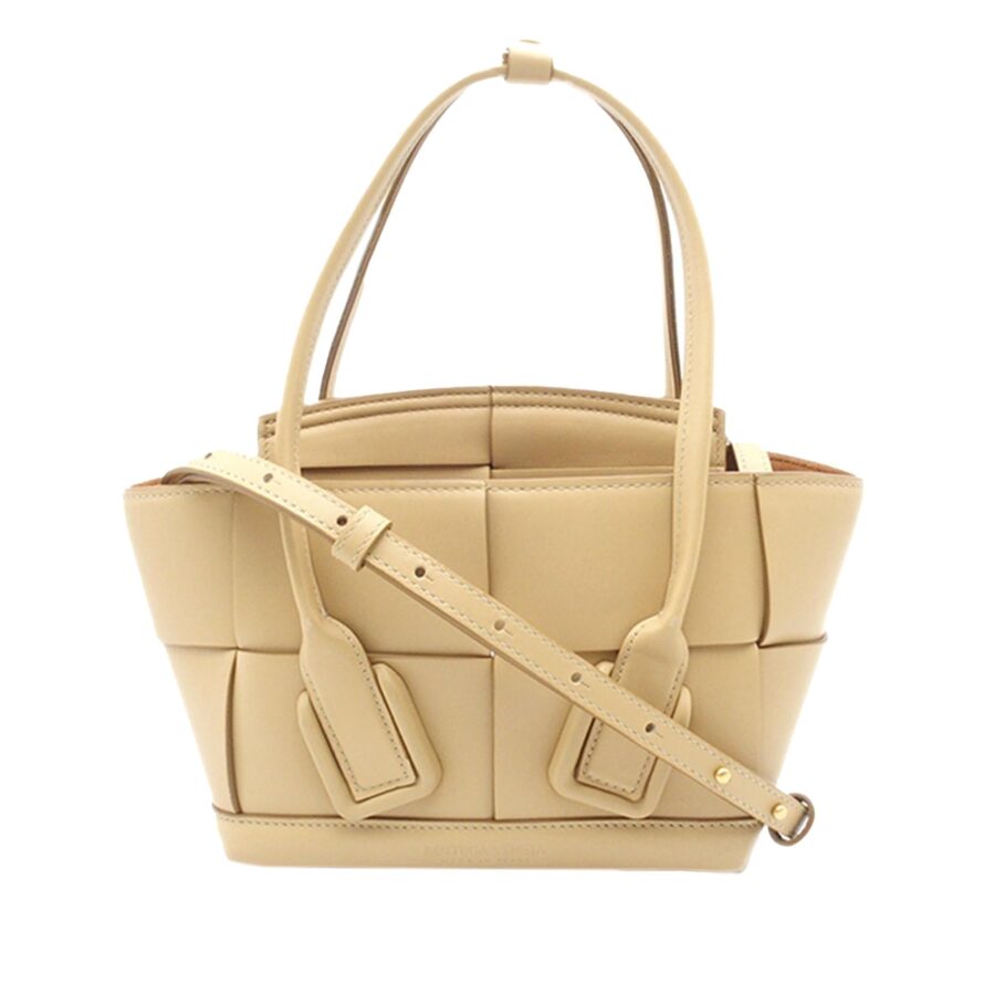 Bottega Veneta Maxi Intrecciato Mini Arco | Studio Nafay