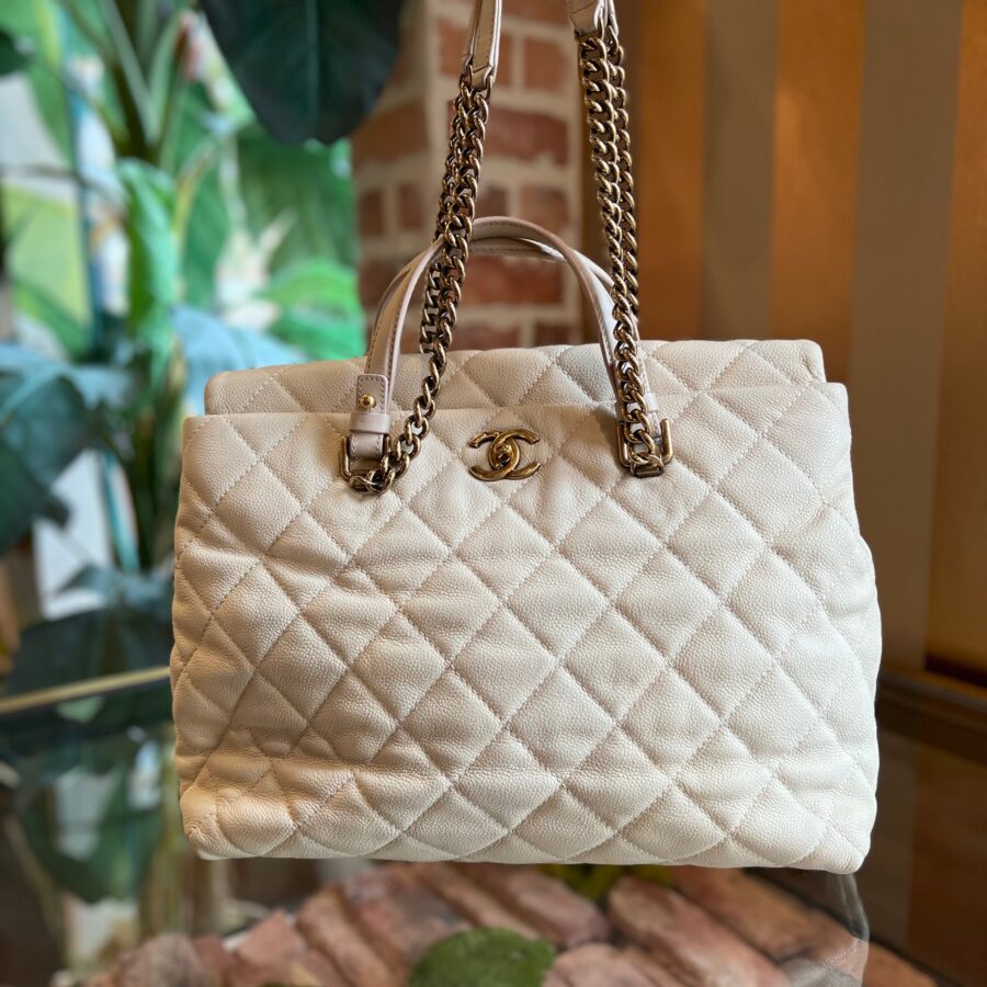 CHANEL Chic Quilt White Matte Caviar Leather Tote Bag | Studio Nafay