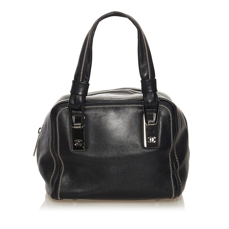 Chanel CC Leather Handbag | Studio Nafay