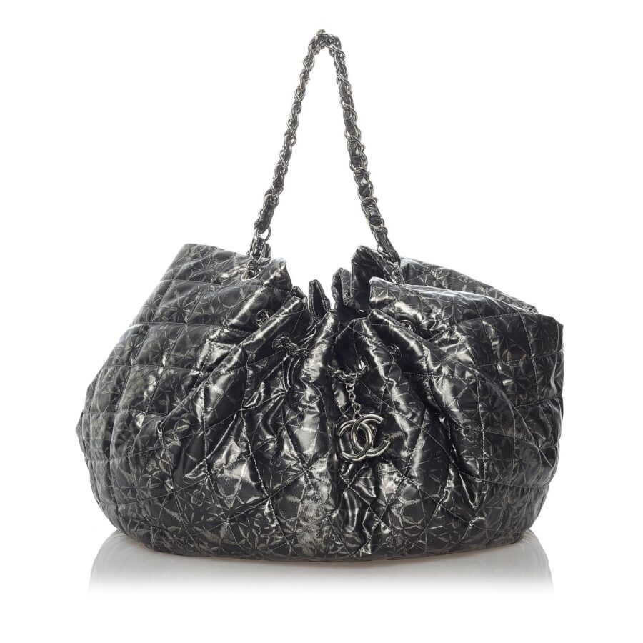 Chanel CC Matelasse Patent Leather Shoulder Bag | Studio Nafay