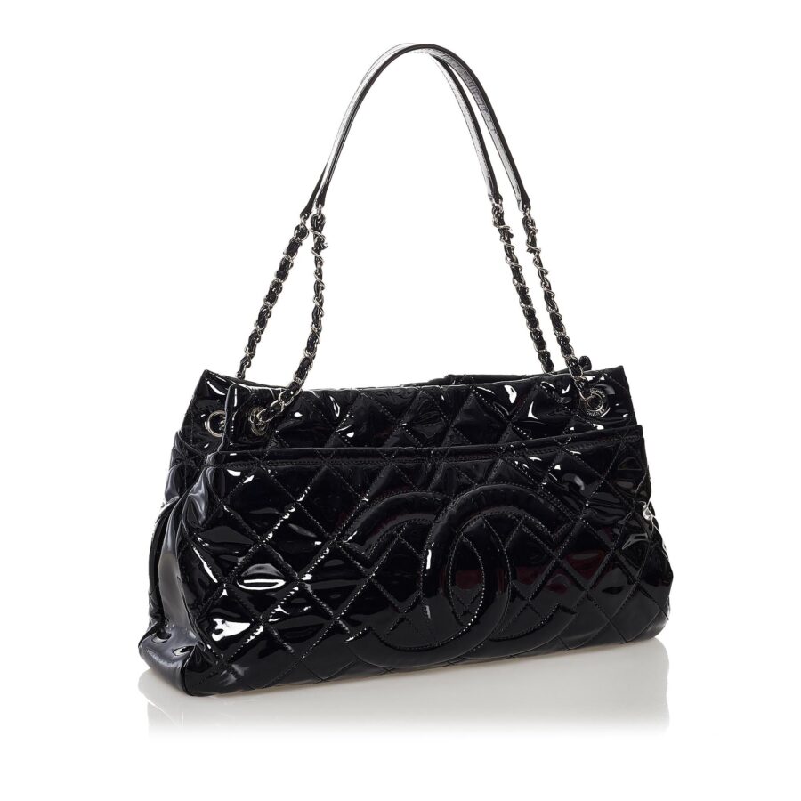 Chanel CC Matelasse Patent Leather Shoulder Bag | Studio Nafay