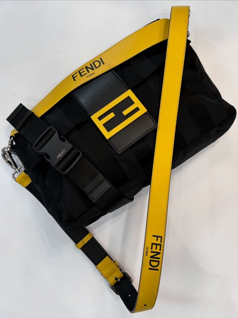 FENDI BAGUETTE CONVERTIBLE SHOULDER BAG - Product Image 2