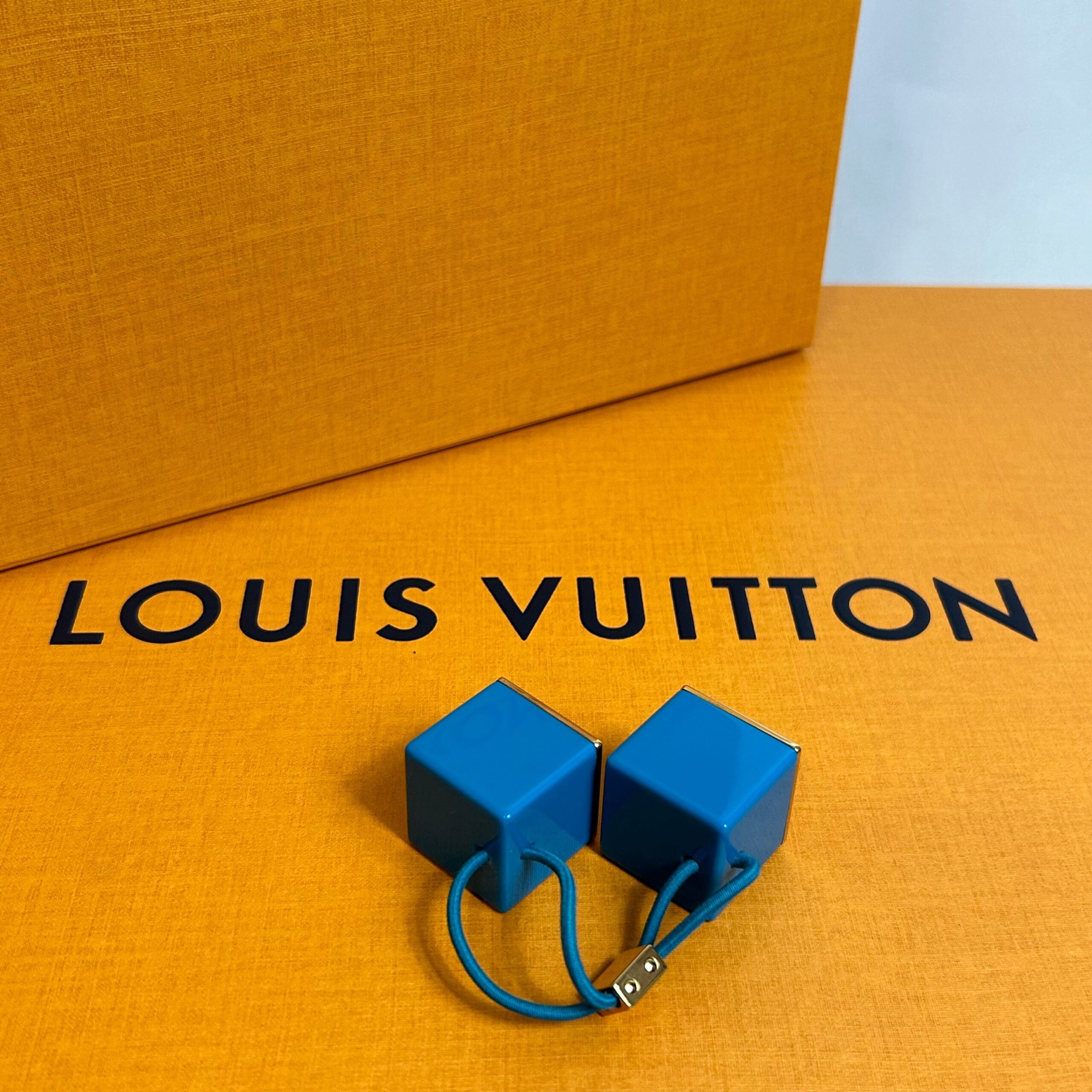 Louis Vuitton – Chouchou Cube