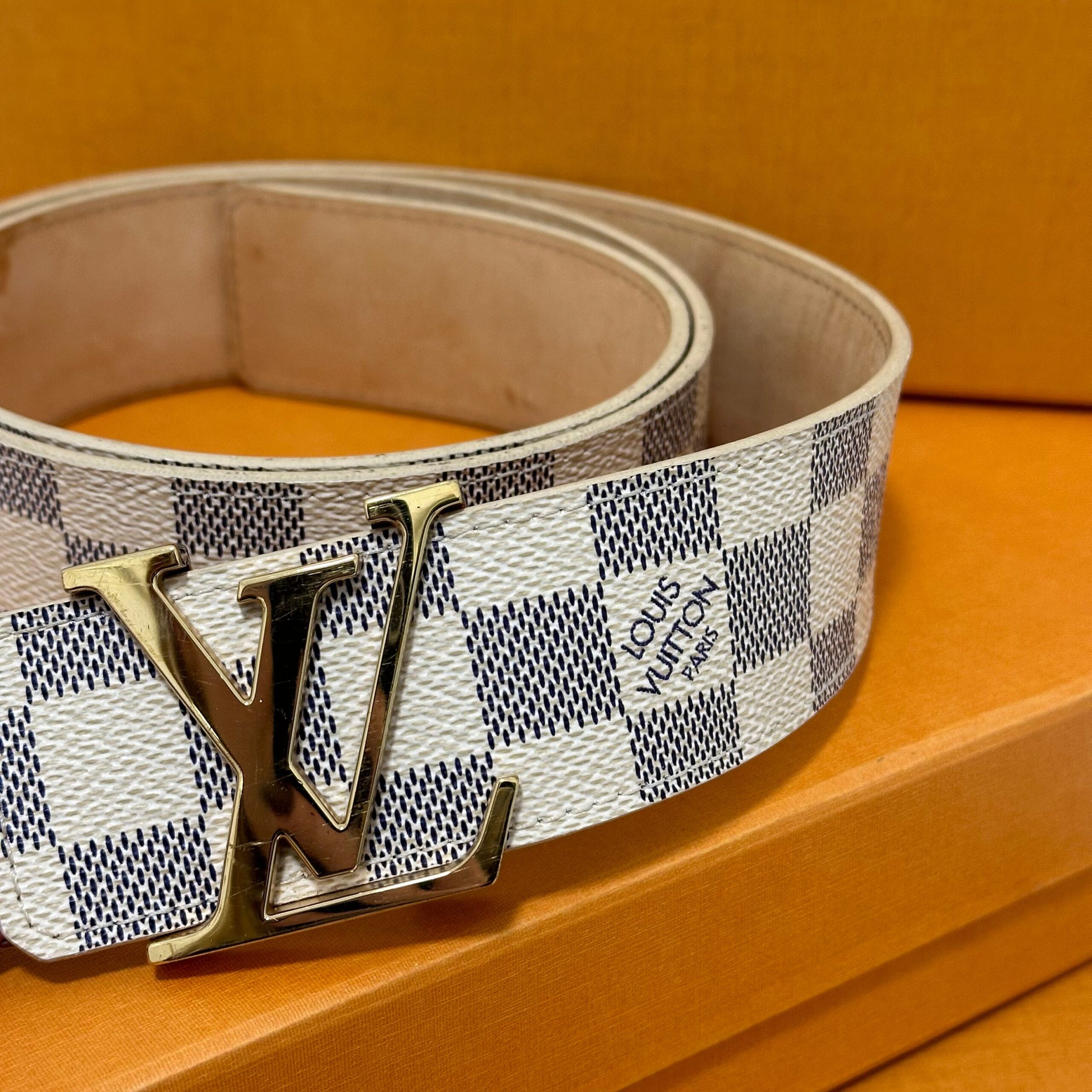 Louis Vuitton – Ceinture LV iconic