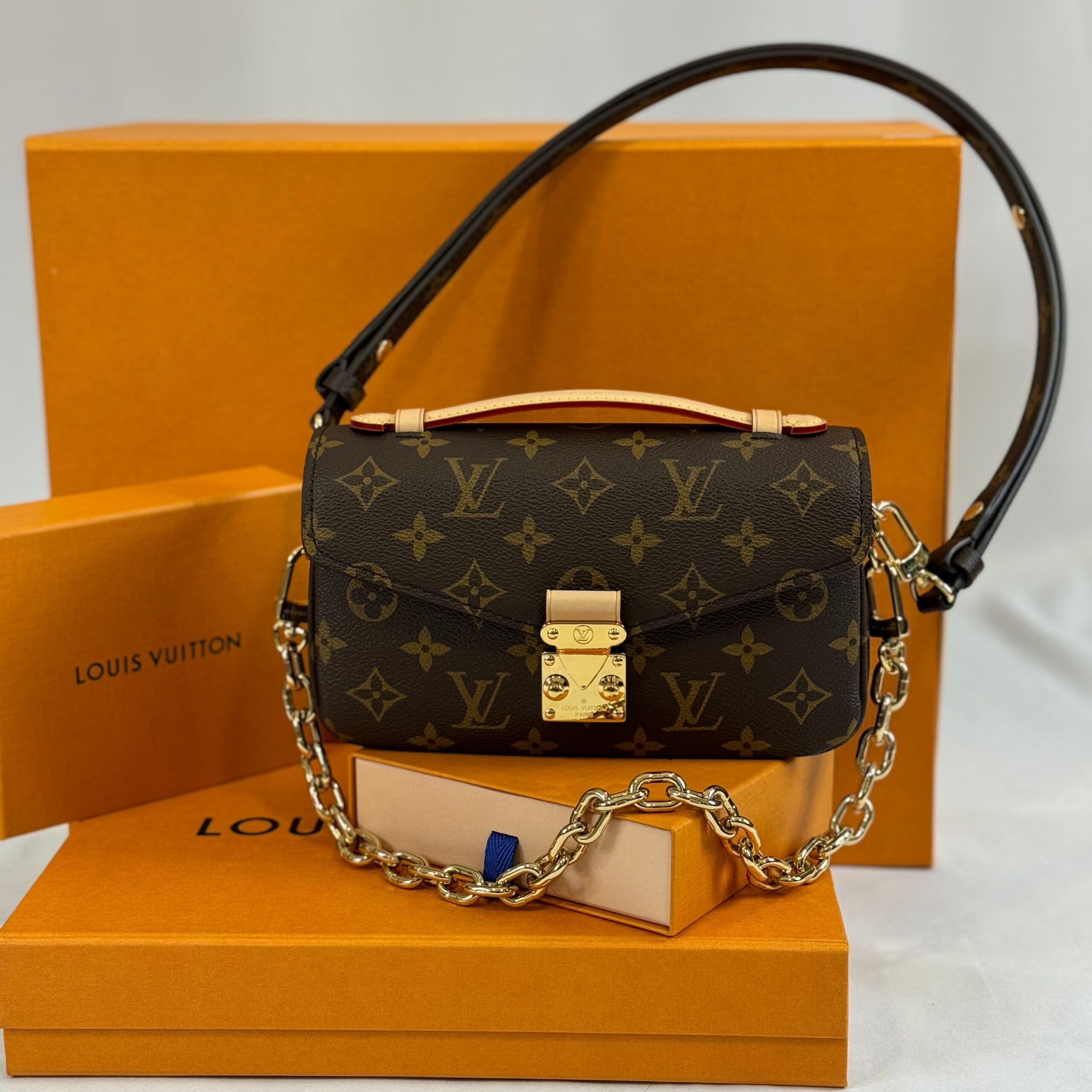 Louis Vuitton – Sac Métis East West