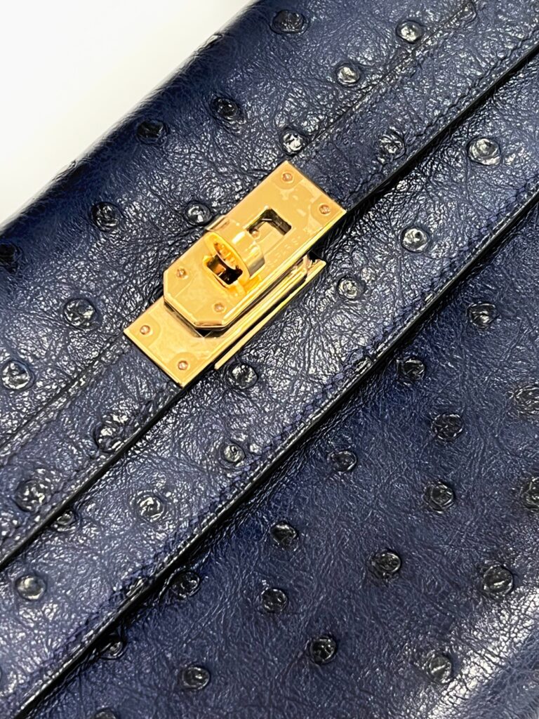 HERMÈS KELLY OSTRICH LONGUE WALLET - Product Image 2