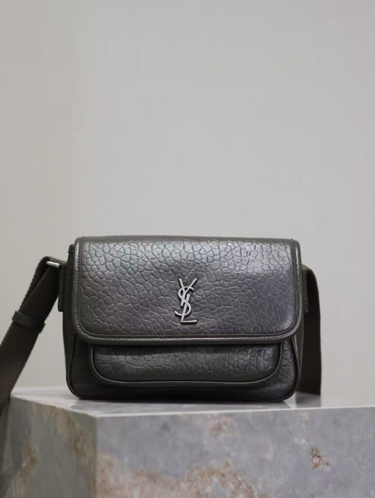 Saint Laurent Niki Logo Plaque Messenger Bag Dark Green Calfskin - Product Image 2