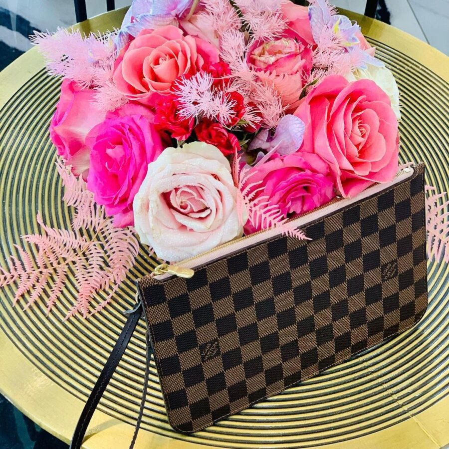 LOUIS VUITTON DAMIER EBENE NEVERFULL MM GM POCHETTE ROSE BALLERINE | Studio Nafay