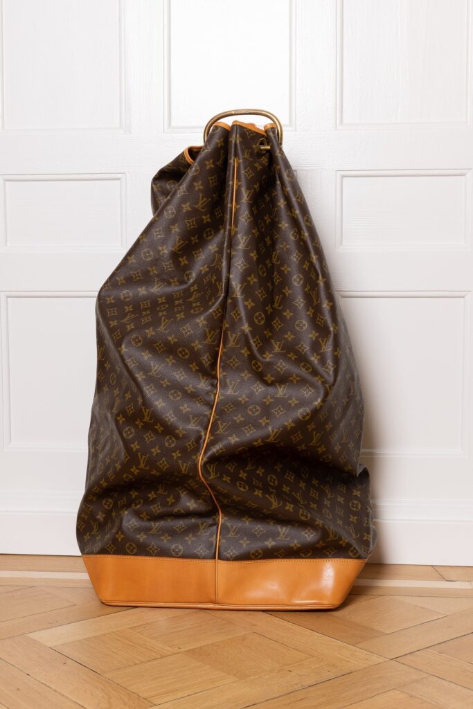 LOUIS VUITTON Marin Bag MNG - Product Image 2