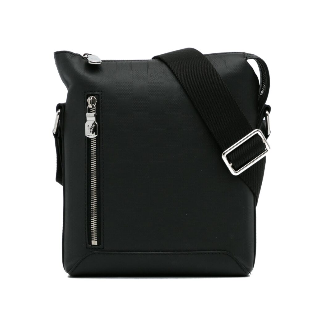 Louis Vuitton Damier Infini Discovery Messenger BB - Product Image 2