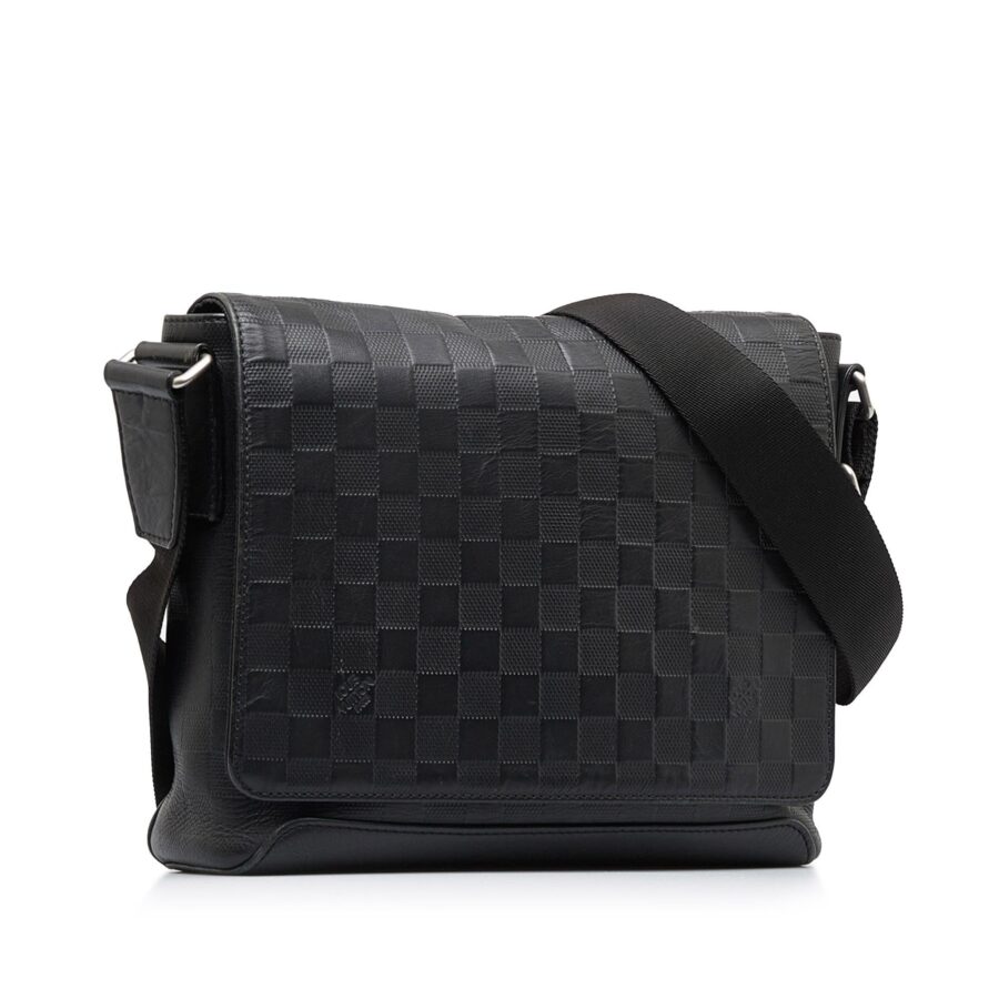 Louis Vuitton Damier Infini District PM | Studio Nafay