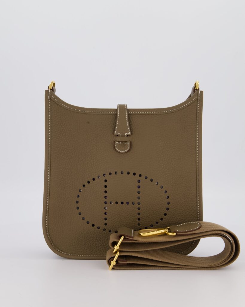 Hermes Evelyne III 23 Bag in Etoupe Taurillon Clemence Leather with Gold Hardware - Product Image 2