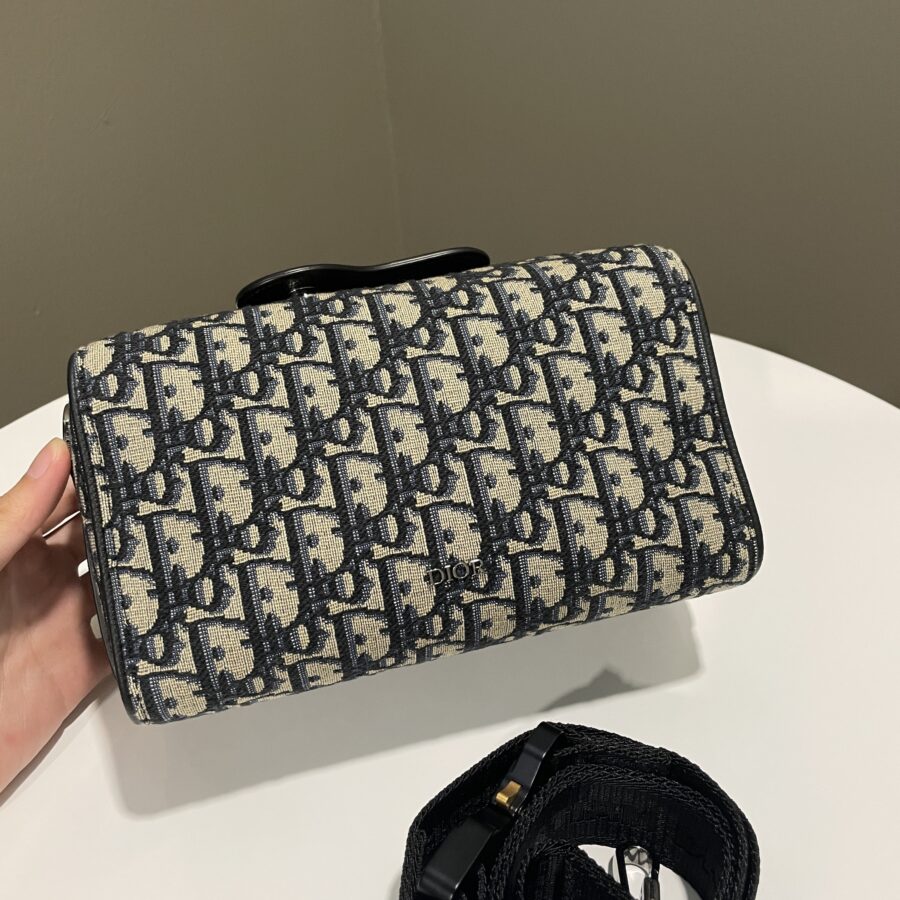 Dior Lingot 22 Bag Blue Dior Oblique | Studio Nafay