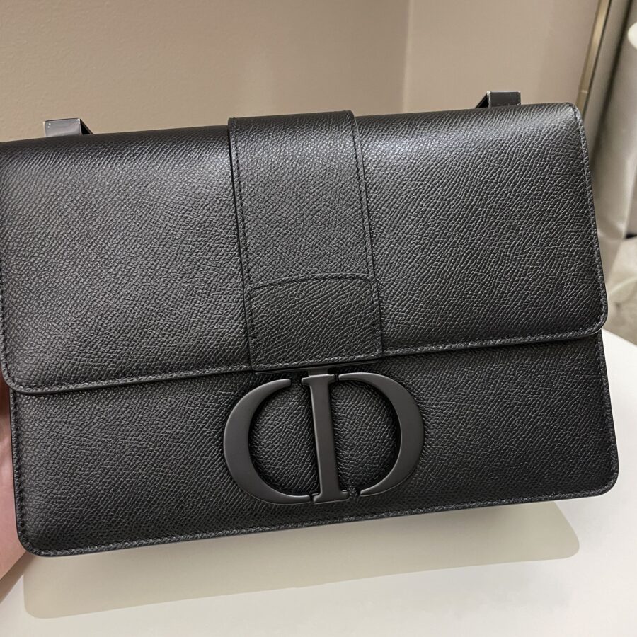 Dior Montaigne 30 Ultramatt Black Grained Calfskin | Studio Nafay