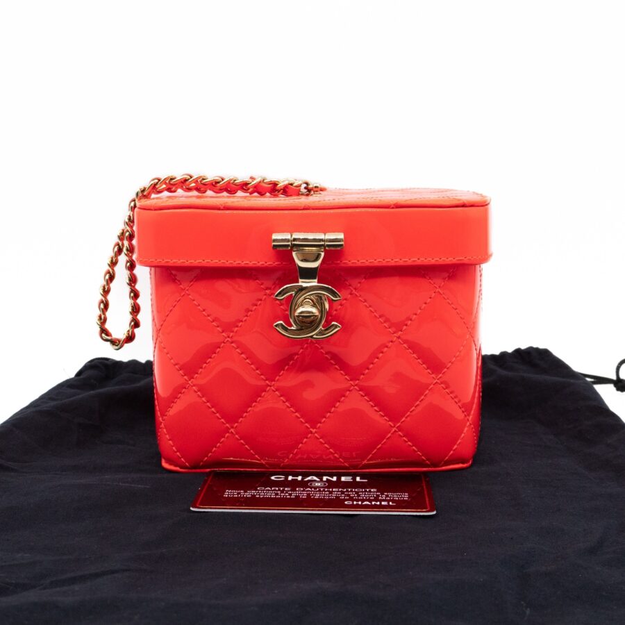 Vanity Case Minaudiere Pink Patent Leather | Studio Nafay