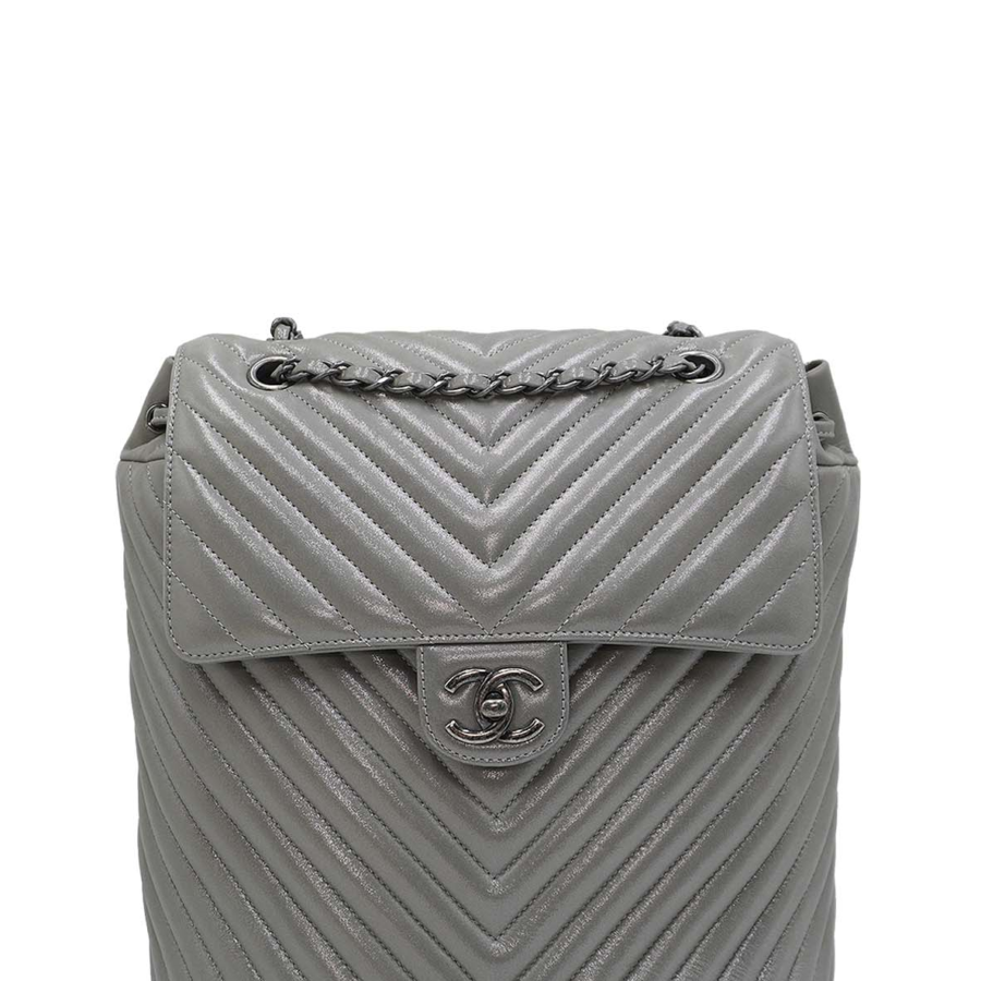 Chevron Urban Spirit Backpack in Iridescent Calfskin Leather Silver | Studio Nafay