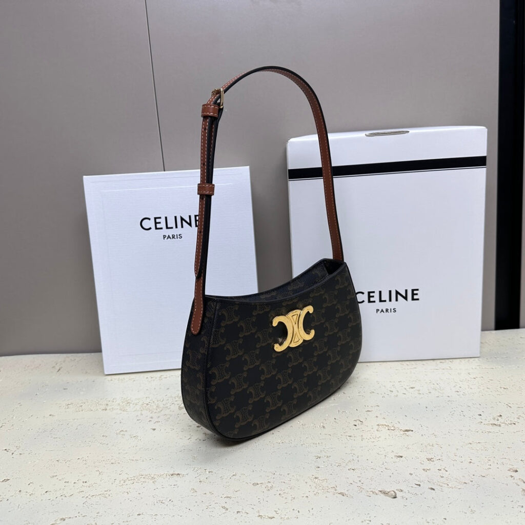 MINI 22 TILLY BAG IN TRIOMPHE CANVAS AND CALFSKIN - Product Image 2