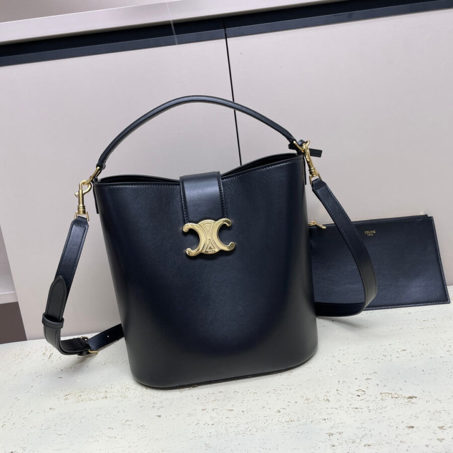 MEDIUM 28 LOUISE BAG IN BLACK SMOOTH CALFSKIN | Studio Nafay