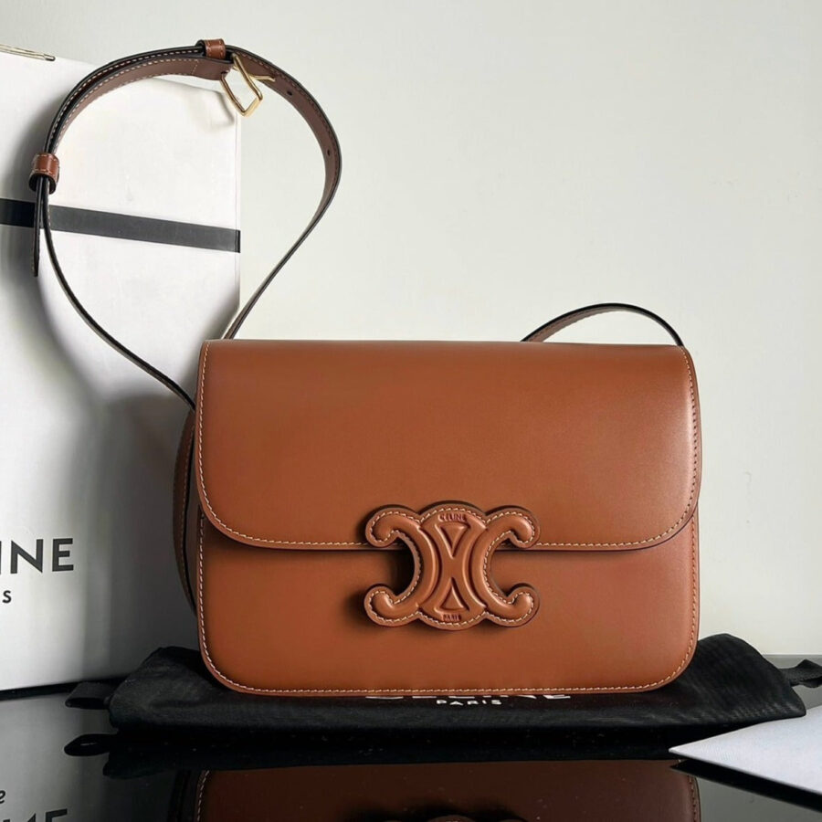 CLASSIQUE TRIOMPHE 22 TAN SMOOTH CALFSKIN | Studio Nafay