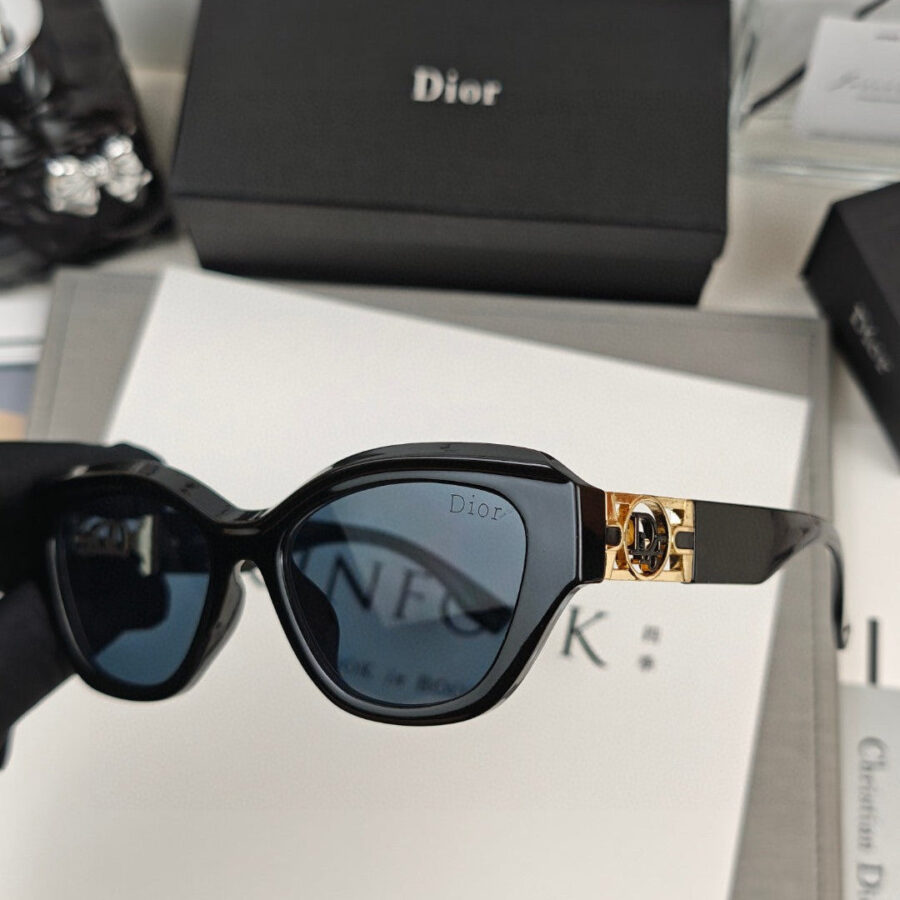CAT EYE SUNGLASS 58049 IN ACETATE | Studio Nafay