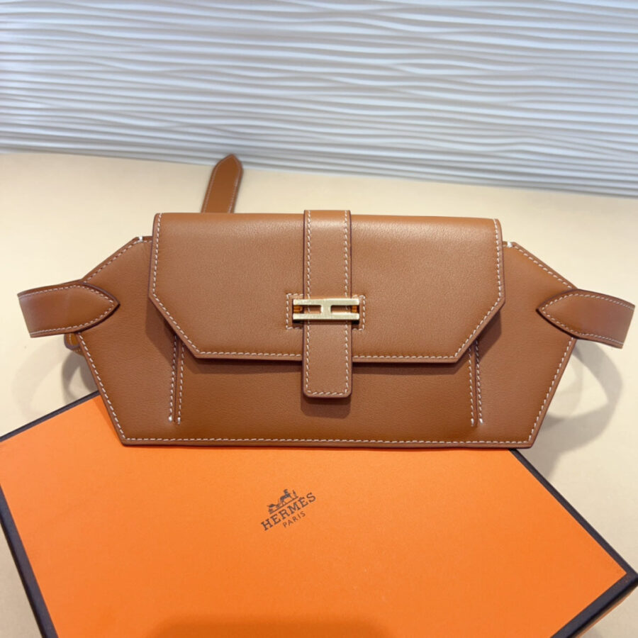elan pocket 30 belt brown bag | Studio Nafay