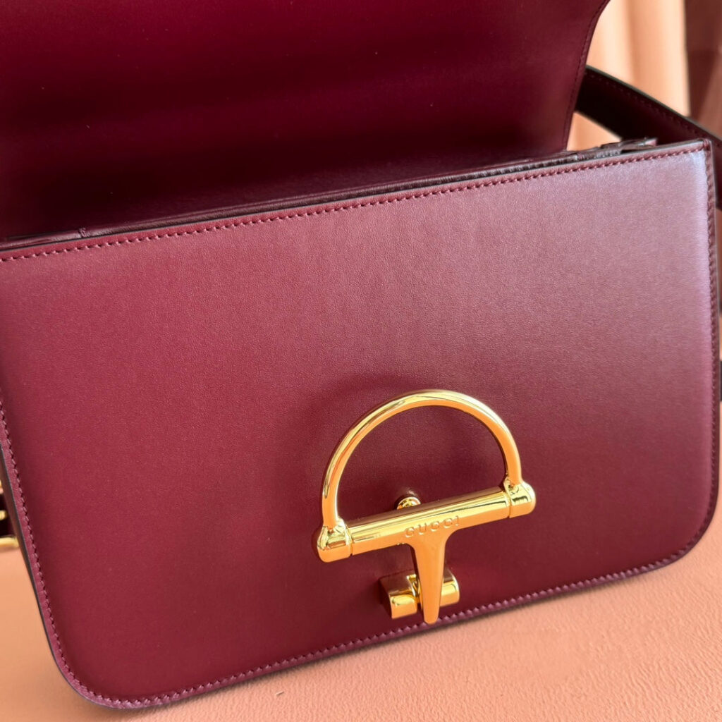 Gucci Siena Small Shoulder Bag Burgundy Leather 272119 | Studio Nafay