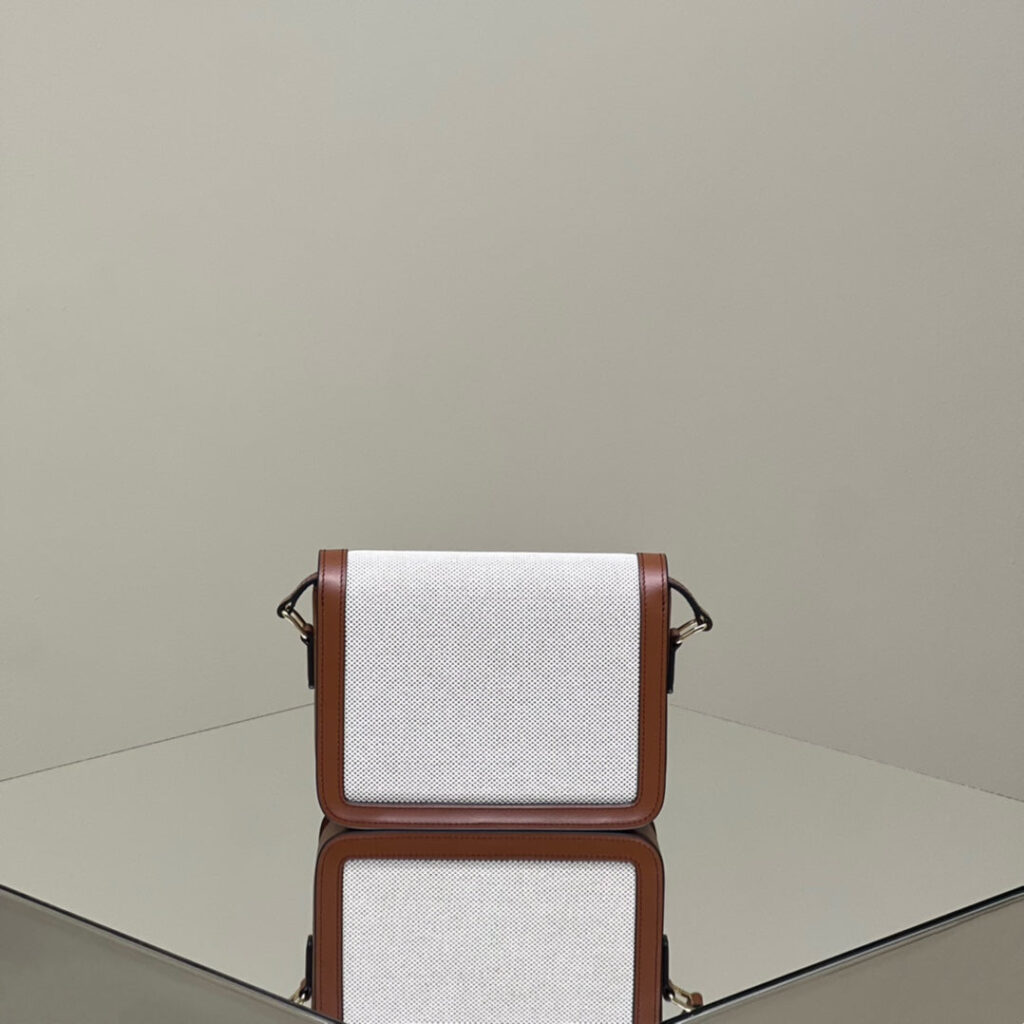 CLASSIQUE TRIOMPHE 22 CALFSKIN NATURAL TAN - Product Image 2