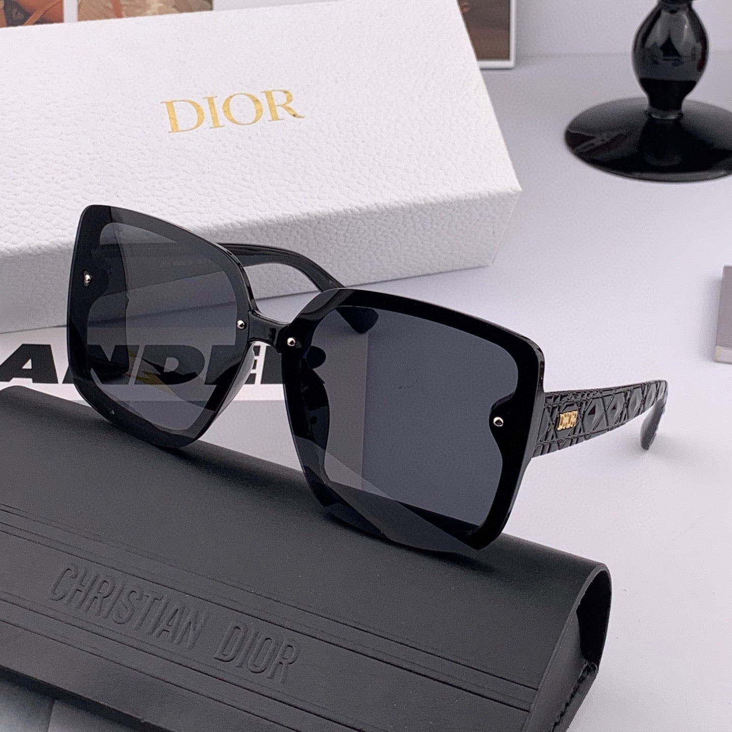 MONTAIGNE SUNGLASS IN ACETATE
