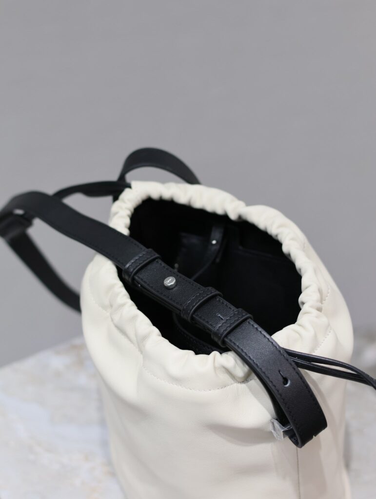 RIVE GAUCHE BUCKET BAG 23 IN WHITE CALFSKIN - Product Image 2