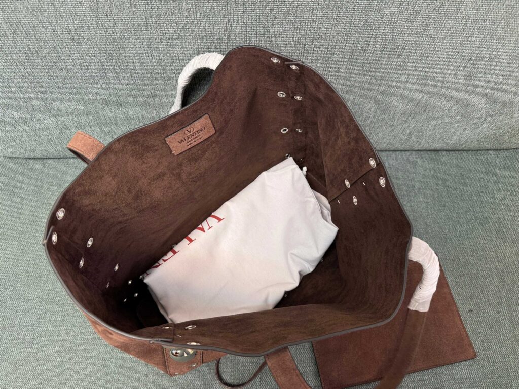 Valentino Garavani tote 40 dark brown suede 555249 - Product Image 2