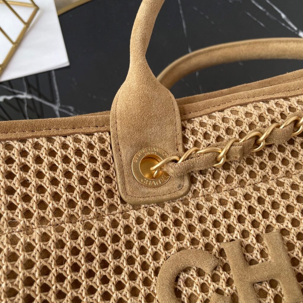 CC 25 Deauville Tote Bag 38cm Beige Crochet Suede - Product Image 2