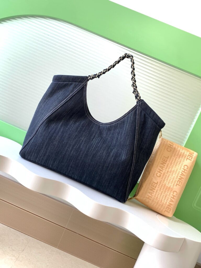 Chanel 25 Tote Bag Navy Blue 48cm Denim Leather 289494 - Product Image 2