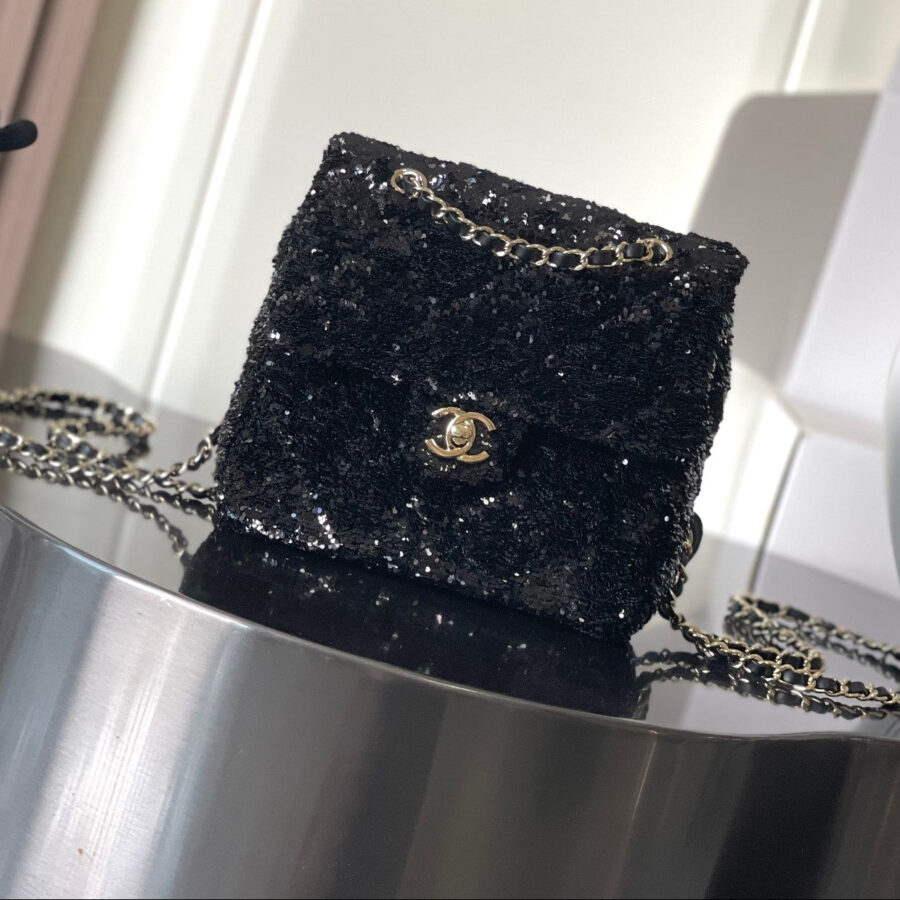 Chanel 25 Sequin Embroidered 21cm Bag Black Leather Sequins 286173 | Studio Nafay