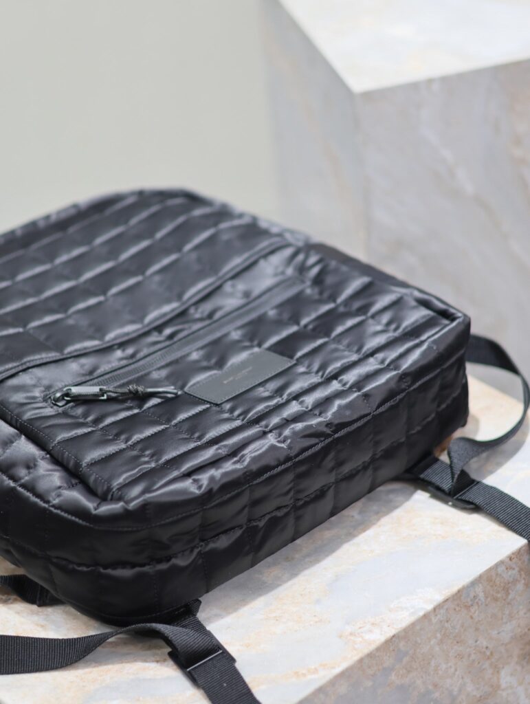 BACKPACK 37 IN BLACK PLAID NYLON - Product Image 2