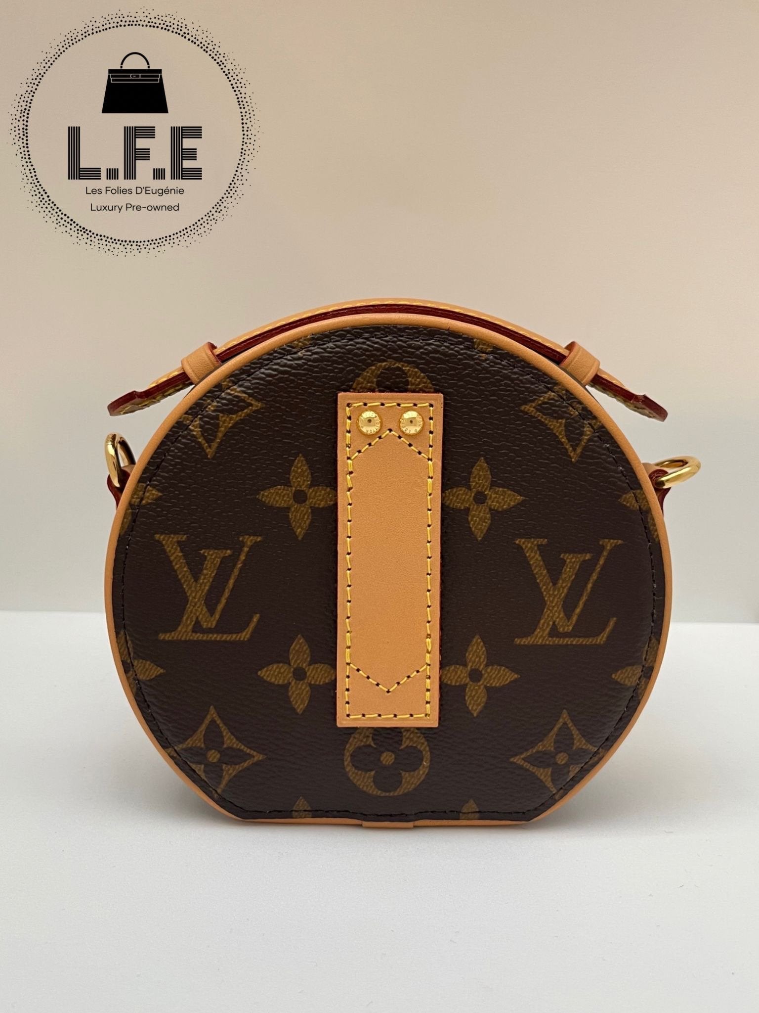Louis Vuitton – Boîte à chapeau mini