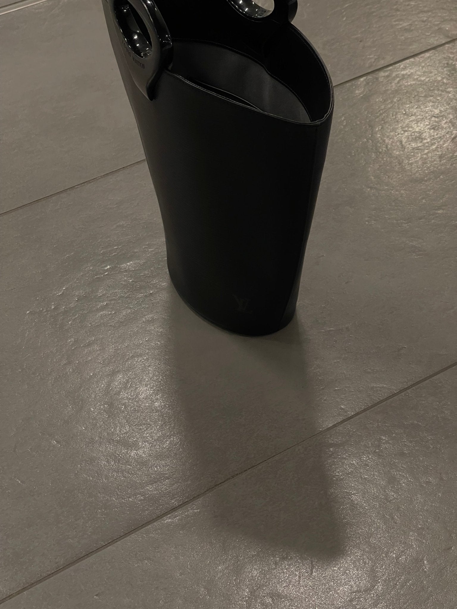 Louis Vuitton – Sac Noctembule cuir épi noir