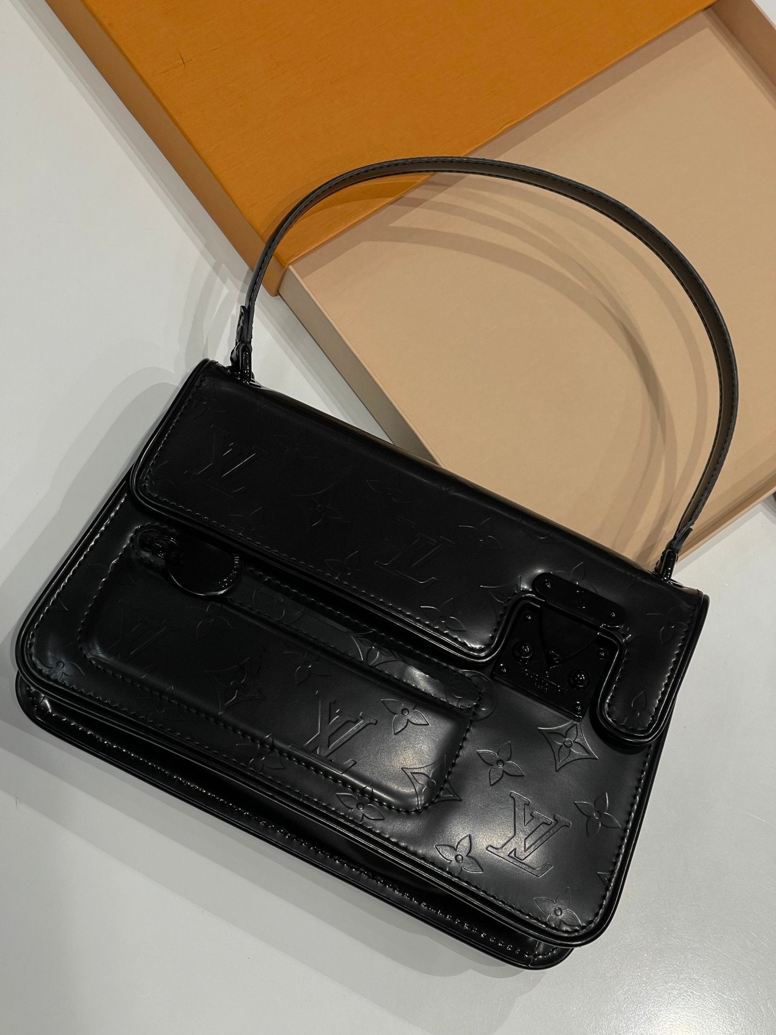 Louis Vuitton – Sac Op Art Monogramme