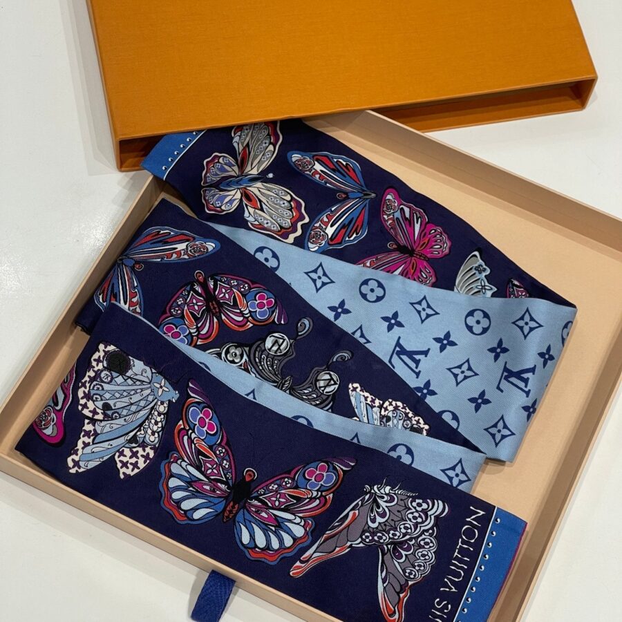 Louis Vuitton - Twilly Word of love