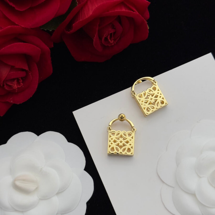 ANAGRAM BAG GOLD STUD EARRINGS | Studio Nafay