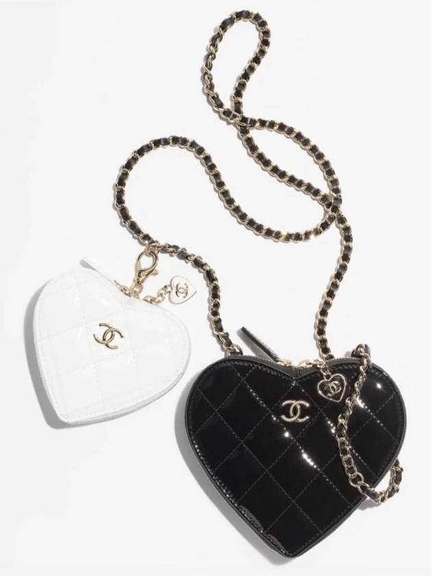 CC Logo Chain Heart Mini Bag Black Chanel | Studio Nafay