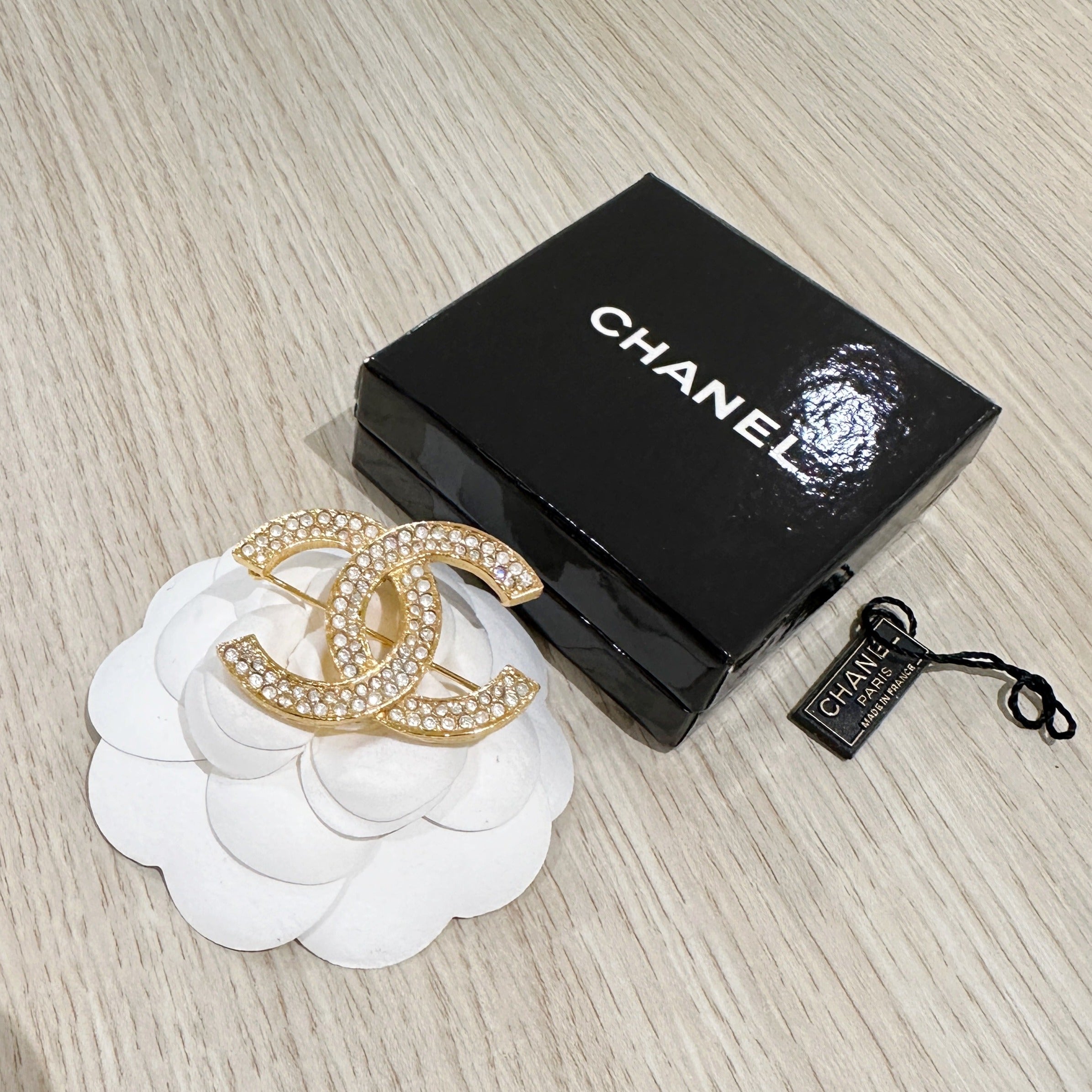 Chanel CC brooch Luxury Designer Handbag - Product Image 2