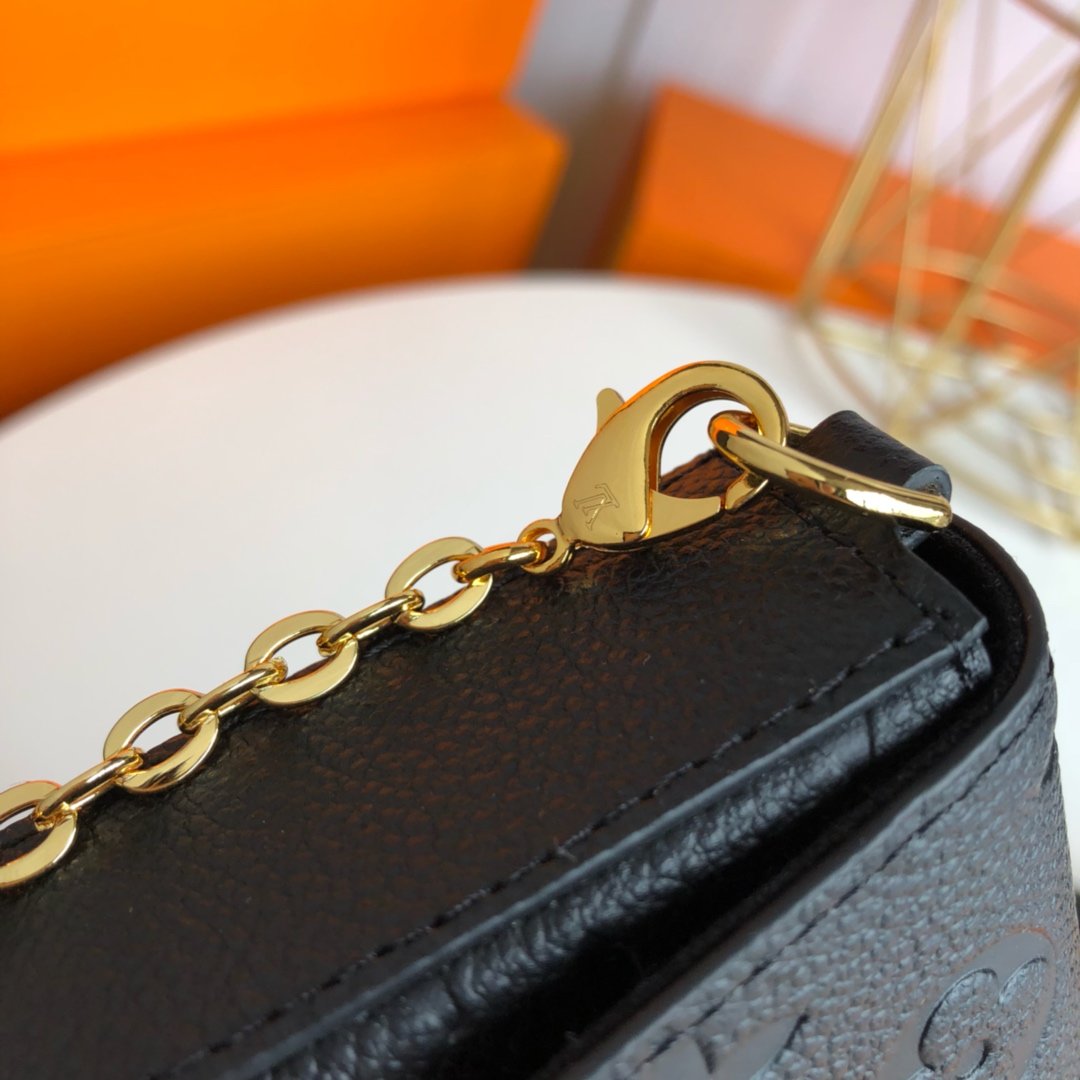 Louis Vuitton félicie pochette