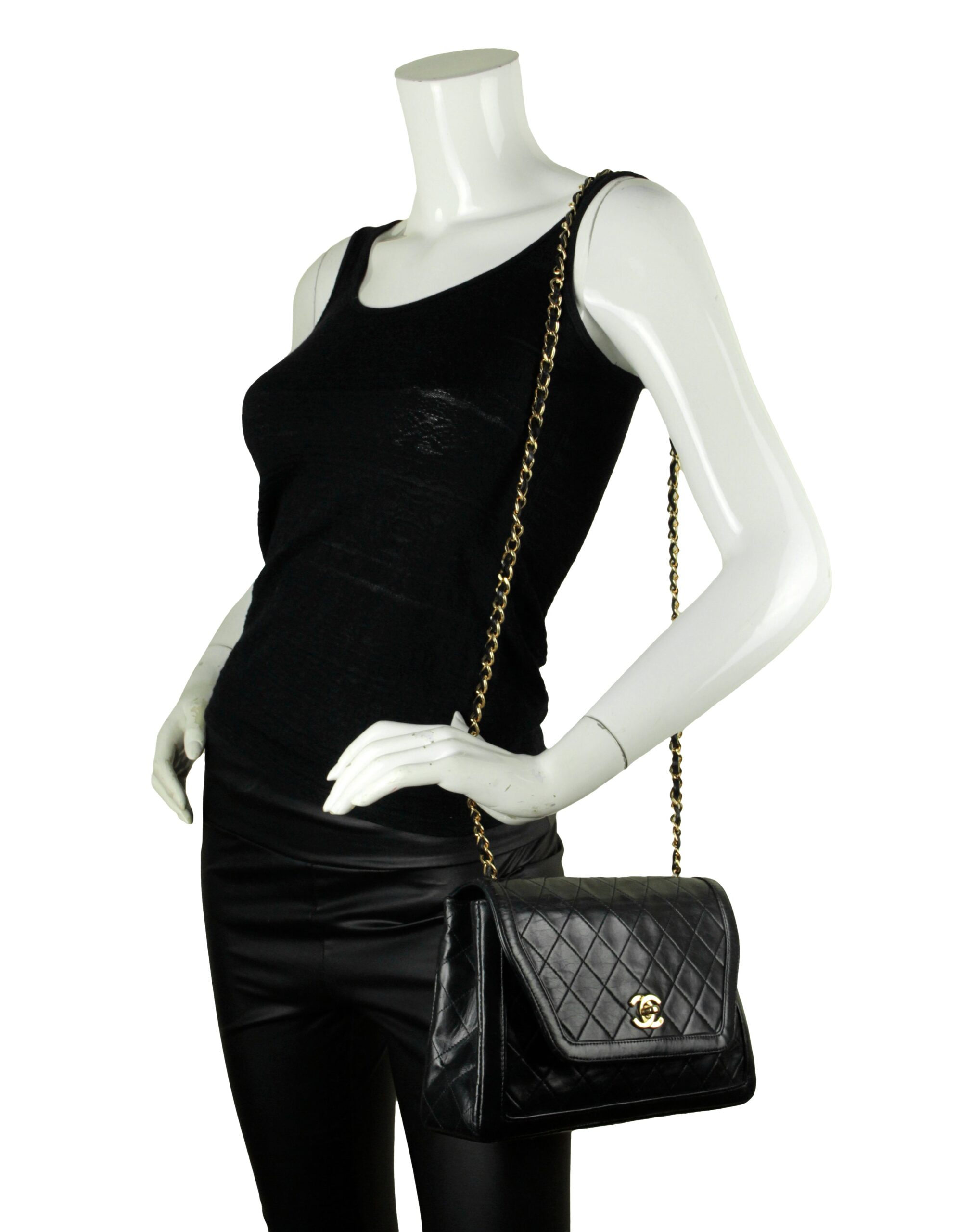 Chanel 1990s Navy Lambskin Quilted CC Tiwstlock Flap Bag