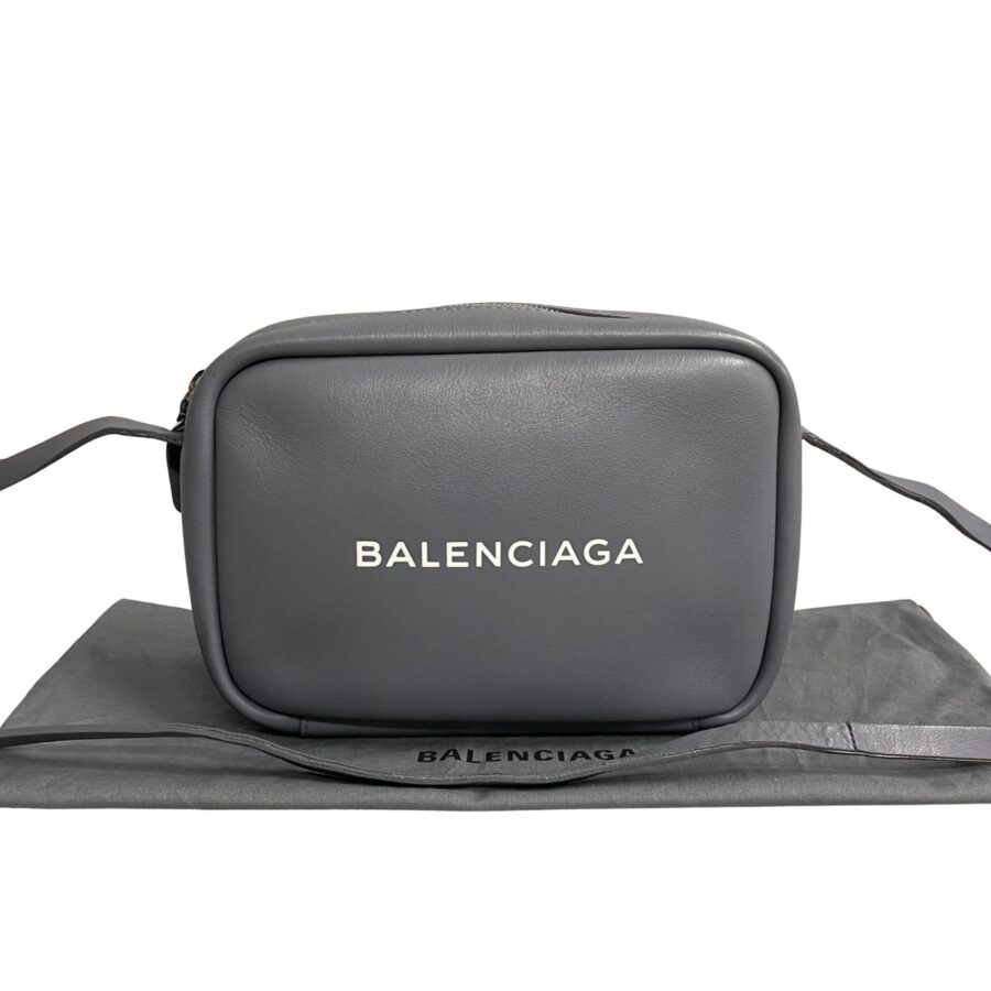 BALENCIAGA Shoulder Bag | Studio Nafay