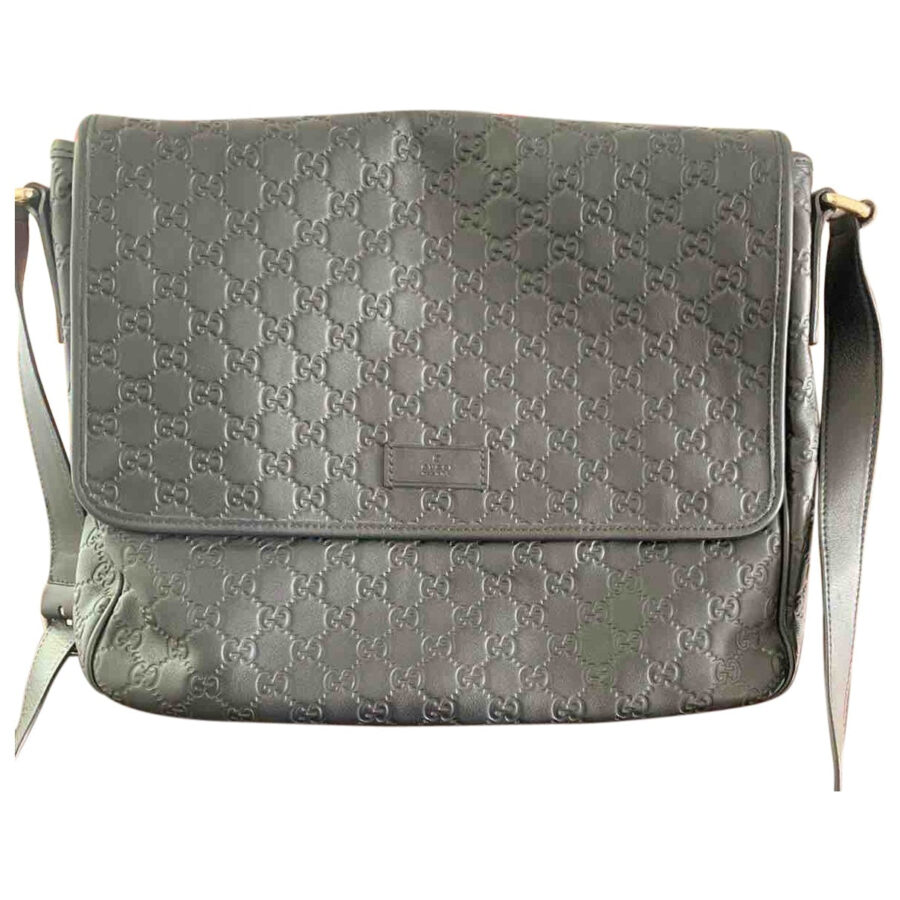Gucci black leather bag | Studio Nafay