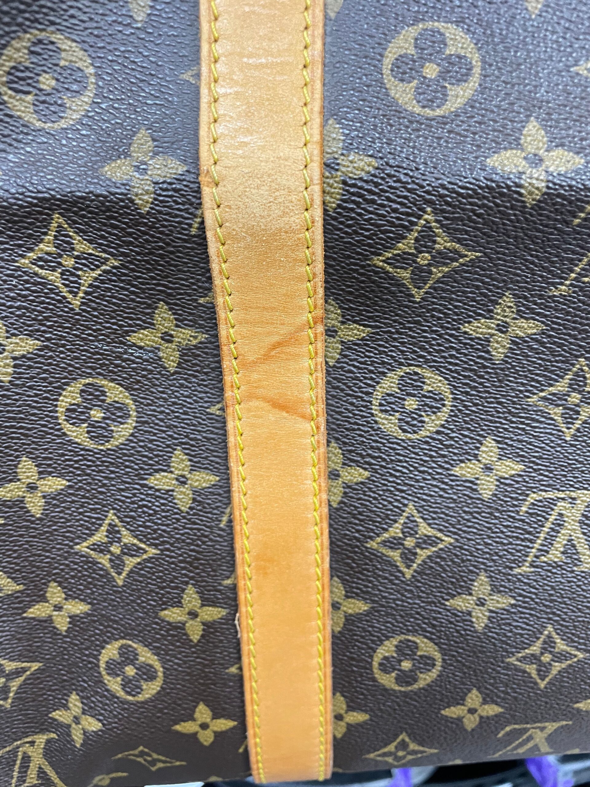 Duffle And Weekender Luxury Designer By Louis Vuitton Size: Large