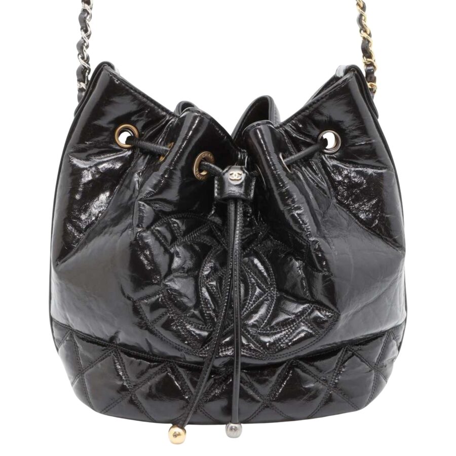 Chanel Leather Shoulder Bag Style 19 | Studio Nafay