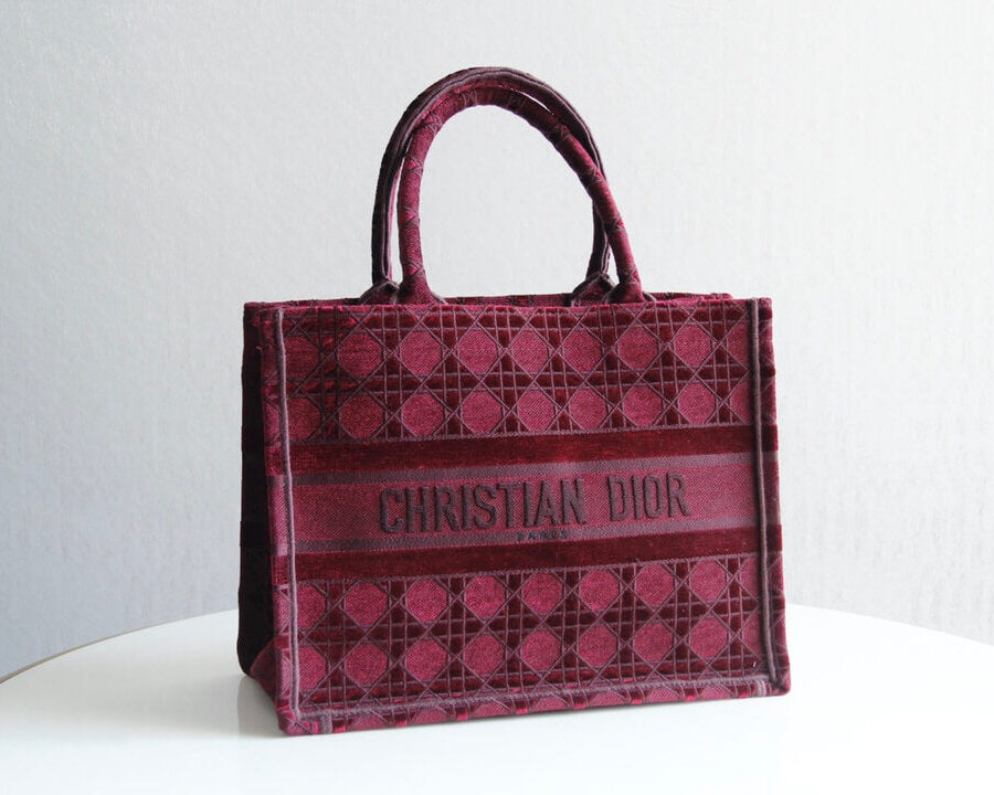Book Tote BIG size 41.5cm 36.5cm Embroidery LOGO red Handbag rose red | Studio Nafay