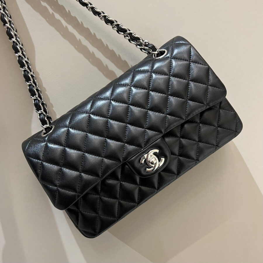 FLAP BAG 25CM SILVER HARDWARE BLACK LAMBSKIN | Studio Nafay